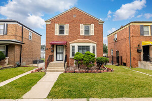 Photo of 12442 S Throop Street Calumet Park IL 60827