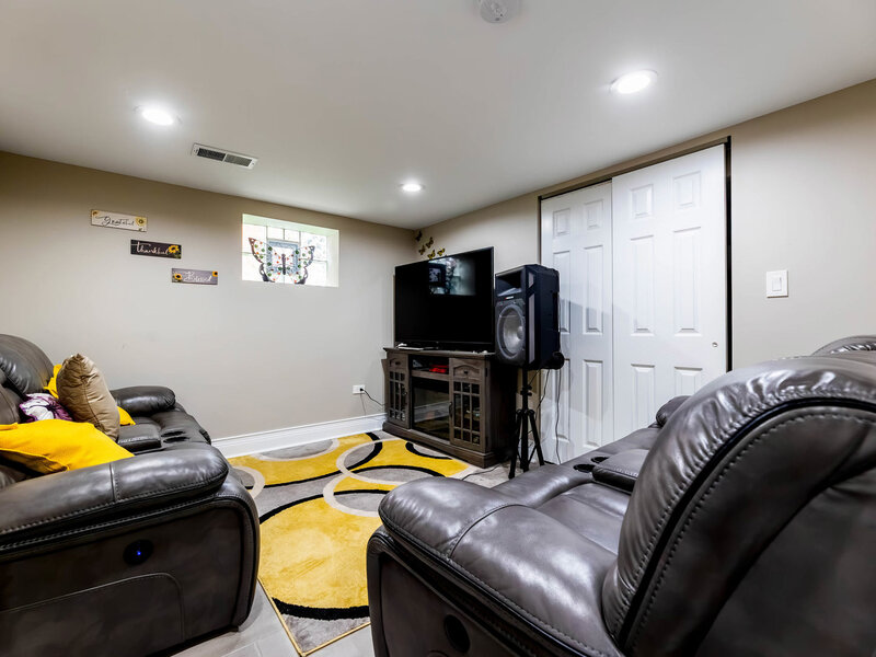 12442 S Throop Street Calumet Park IL 60827