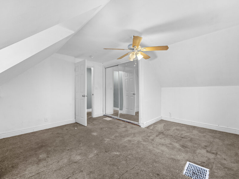 17730 Henry Street Lansing IL 60438