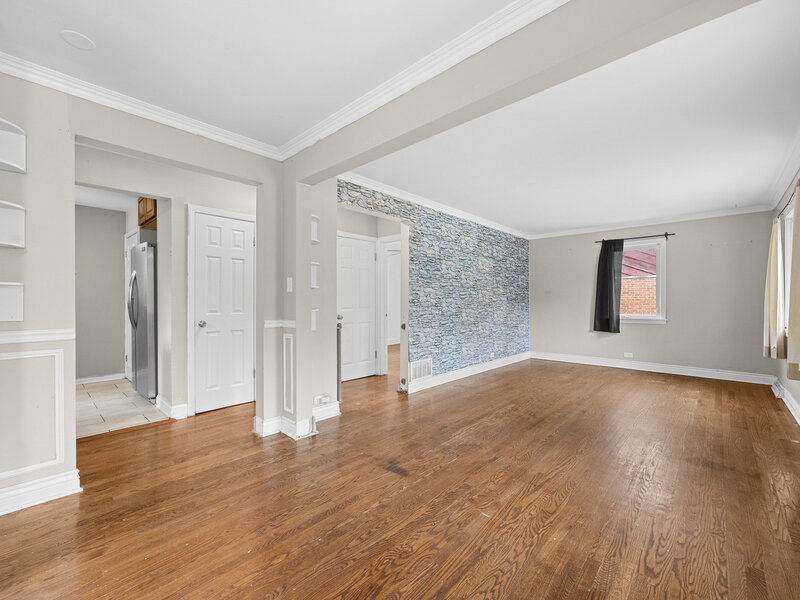 17730 Henry Street Lansing IL 60438