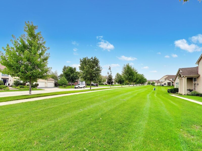 2685 Acorn Court West Dundee IL 60118