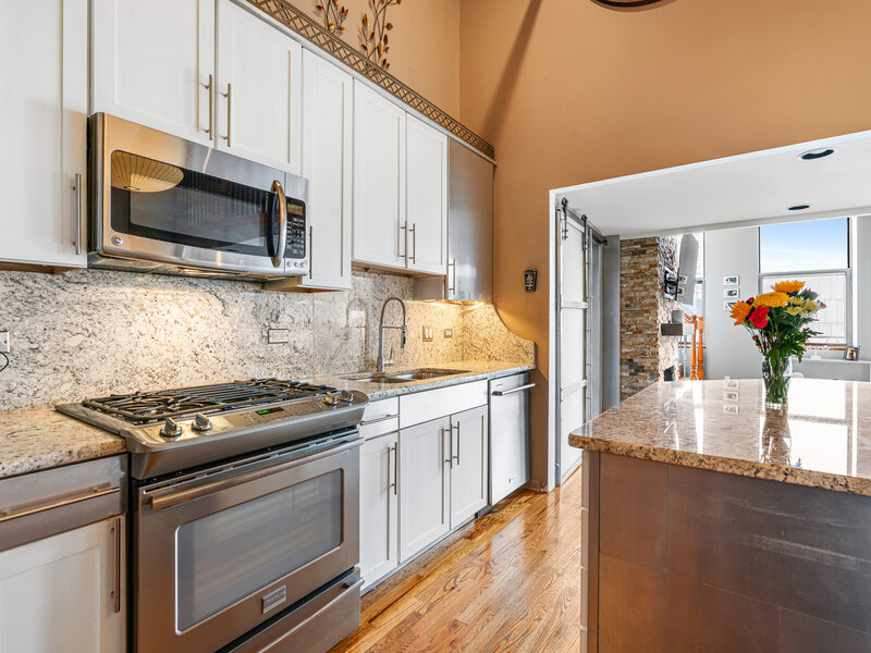 758 N Larrabee Street Chicago IL 60654