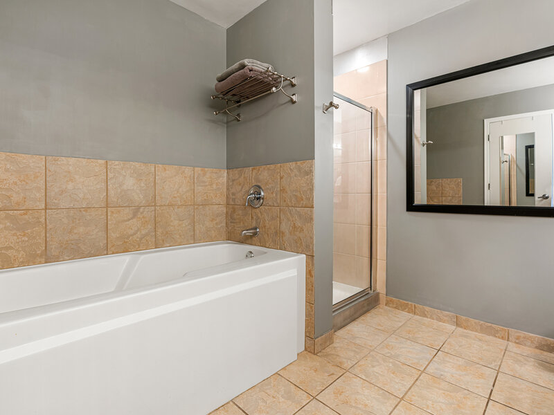 758 N Larrabee Street Chicago IL 60654