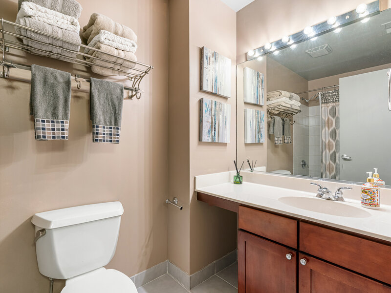 758 N Larrabee Street Chicago IL 60654