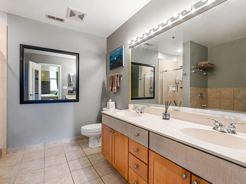 758 N Larrabee Street Chicago IL 60654
