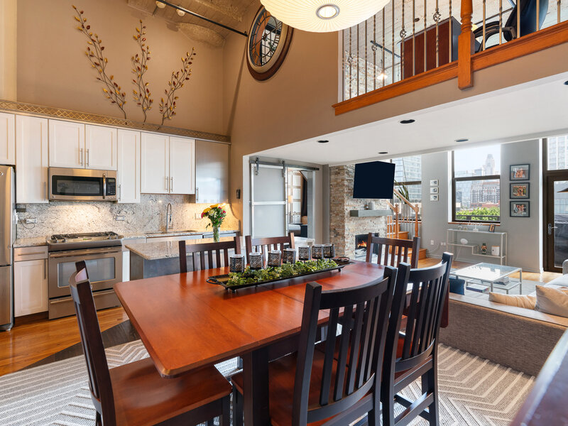 758 N Larrabee Street Chicago IL 60654