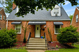 Photo of 10152 S Bensley Avenue Chicago IL 60617
