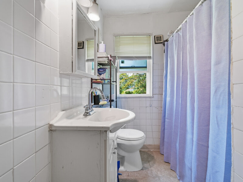 10152 S Bensley Avenue Chicago IL 60617