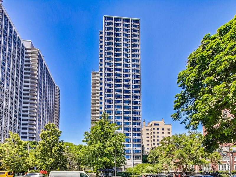 4250 N Marine Drive Chicago IL 60613