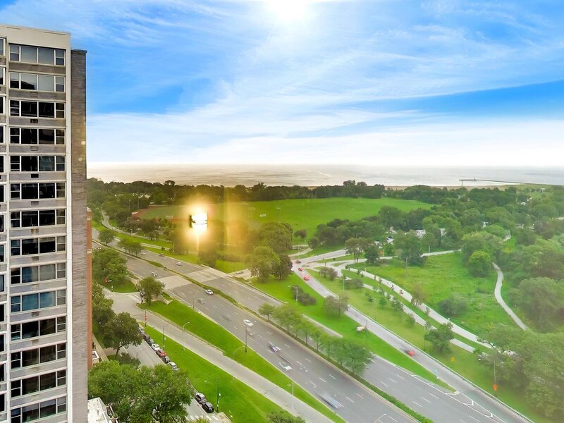 4250 N Marine Drive Chicago IL 60613
