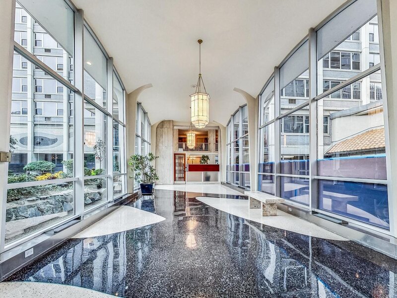 4250 N Marine Drive Chicago IL 60613