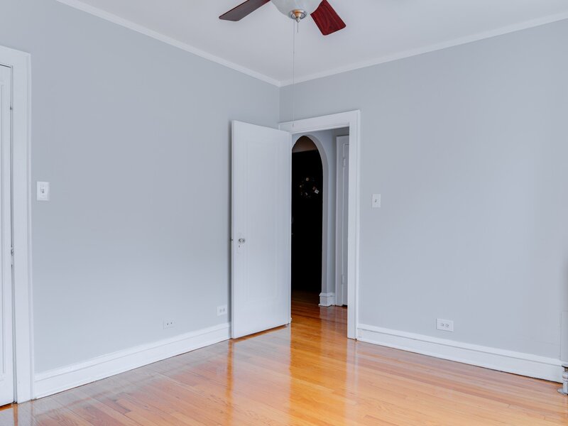 4124 N Kedvale Avenue Chicago IL 60641