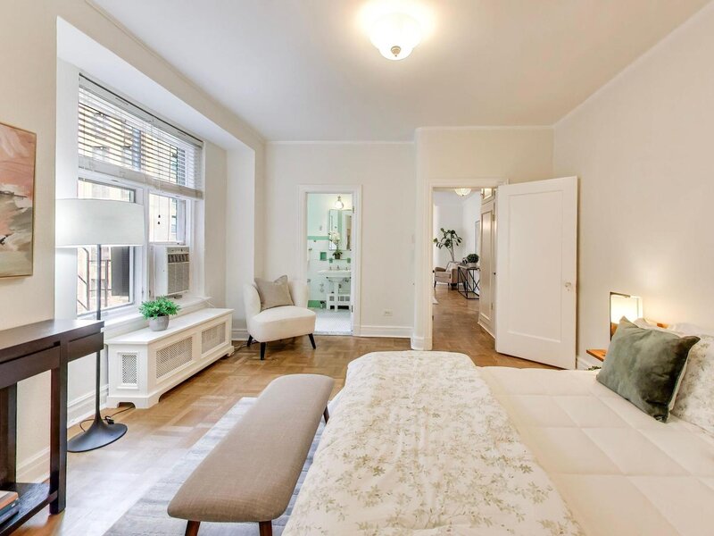 222 E Chestnut Street Chicago IL 60611
