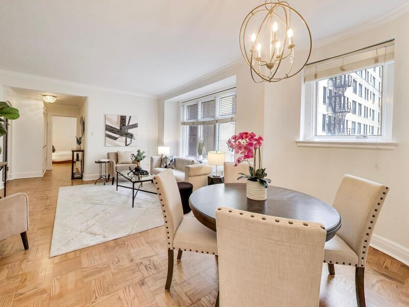 222 E Chestnut Street Chicago IL 60611