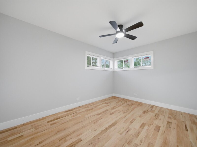 1327 S Wolf Road Hillside IL 60162