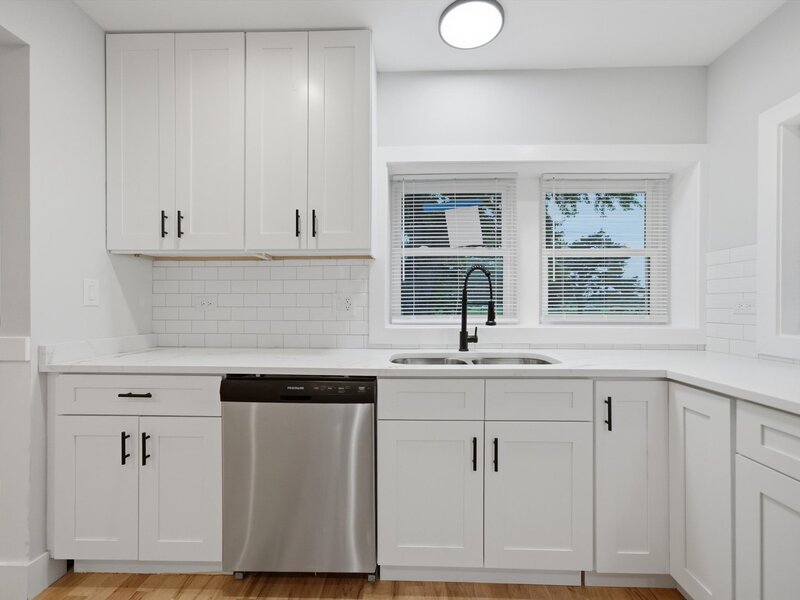 1327 S Wolf Road Hillside IL 60162
