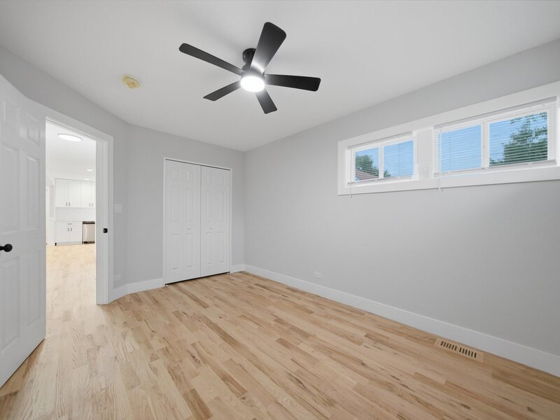 1327 S Wolf Road Hillside IL 60162