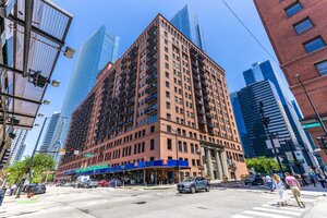 Photo of 165 N Canal Street Chicago IL 60606 Unit 1205