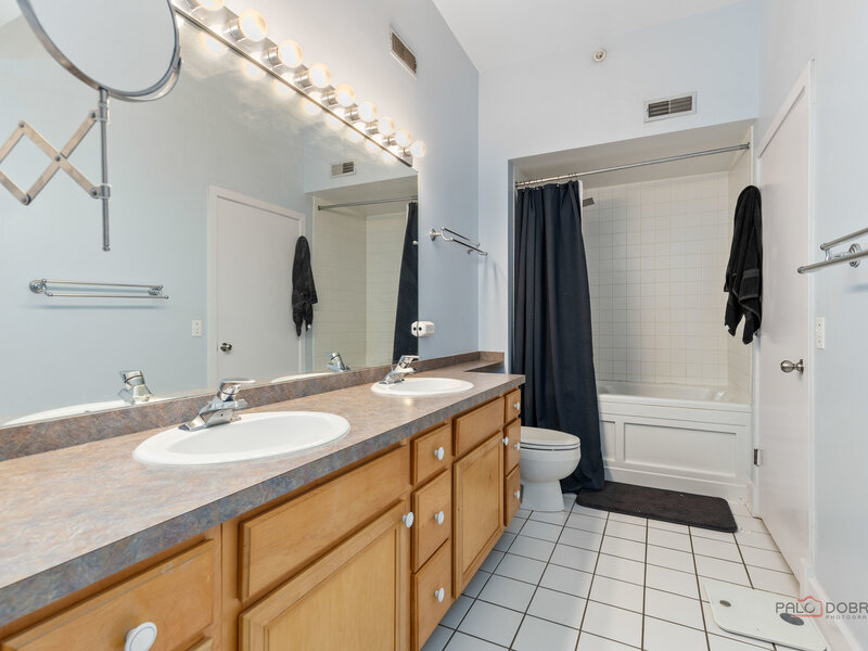 165 N Canal Street Chicago IL 60606