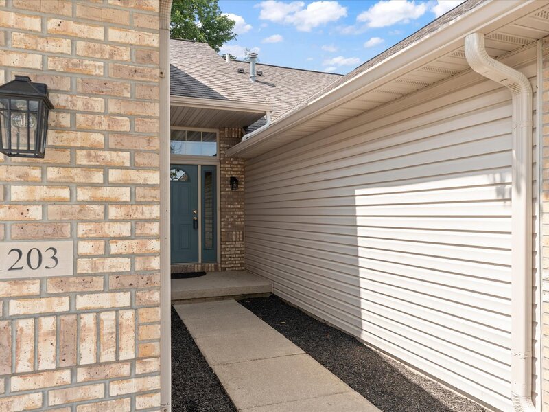 1203 Windwood Lane Mahomet IL 61853
