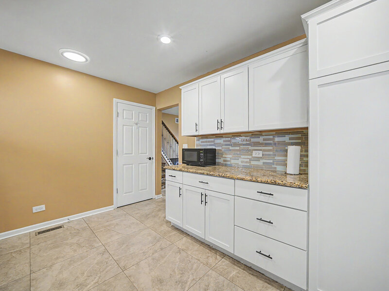 8043 Salisbury Avenue Lyons IL 60534