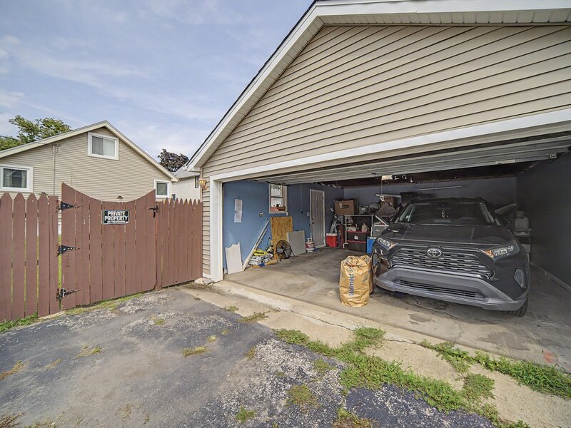 8043 Salisbury Avenue Lyons IL 60534