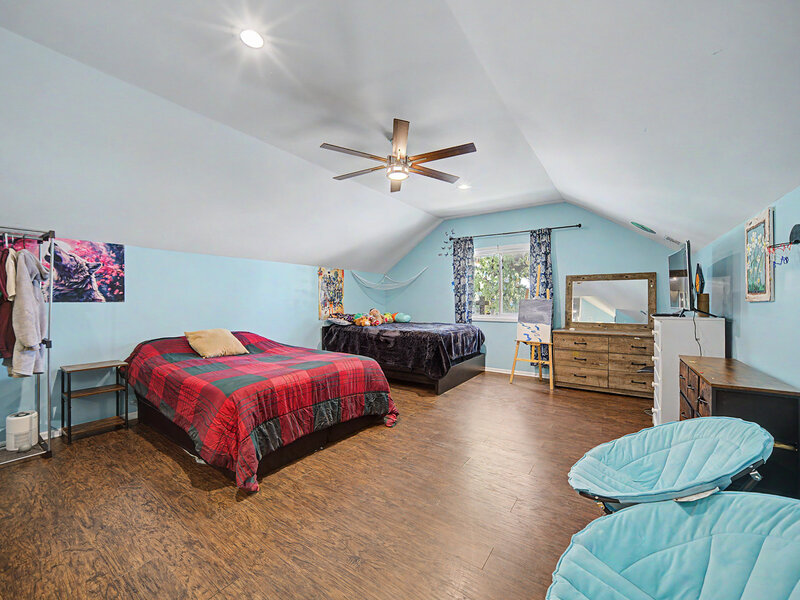 8043 Salisbury Avenue Lyons IL 60534