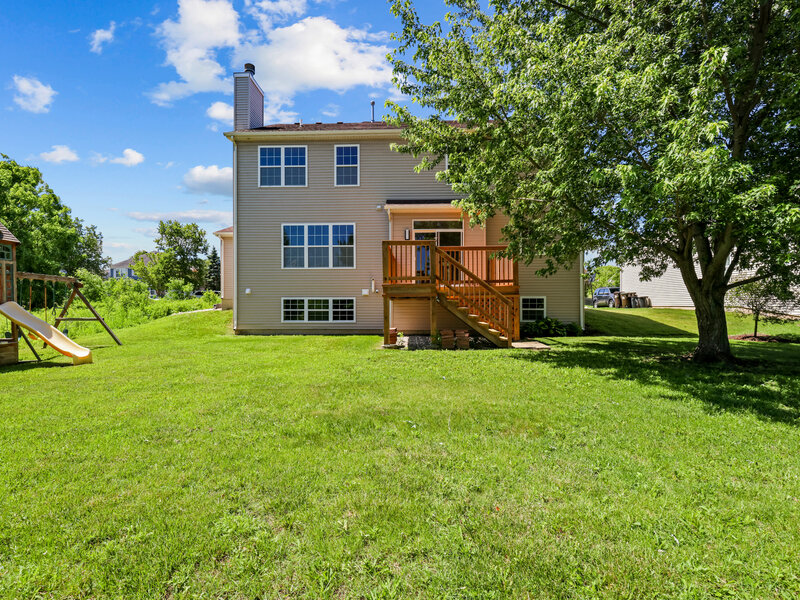 2819 Sweet Clover Way Wauconda IL 60084