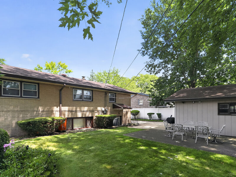 2345 184th Street Lansing IL 60438