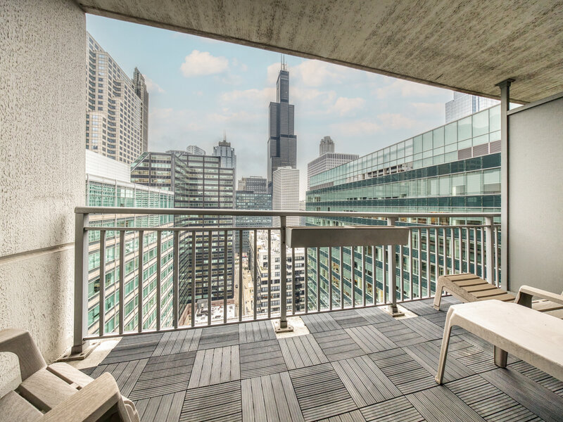 125 S Jefferson Street Chicago IL 60661