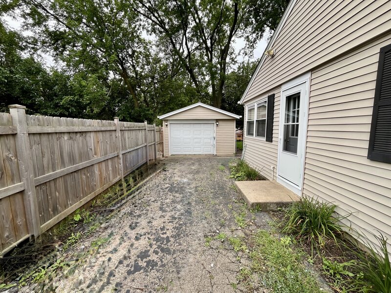 3603 Kirchoff Road Rolling Meadows IL 60008