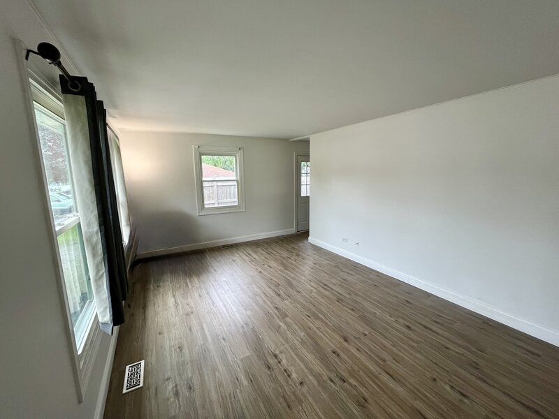 3603 Kirchoff Road Rolling Meadows IL 60008