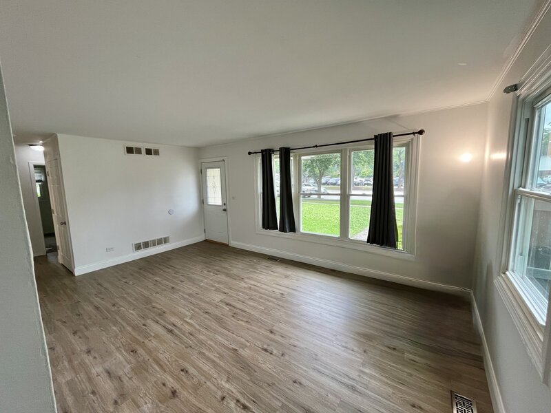 3603 Kirchoff Road Rolling Meadows IL 60008