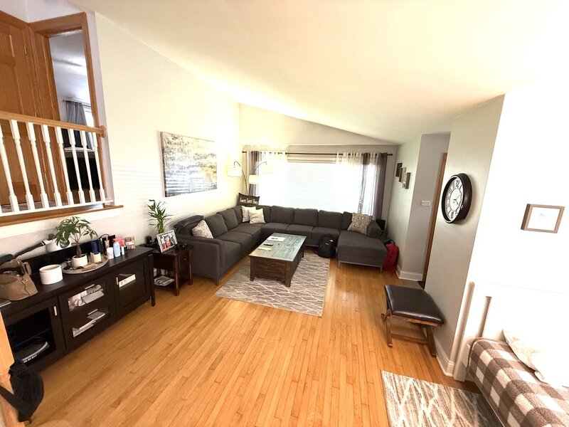 7536 Kildare Avenue Skokie IL 60076