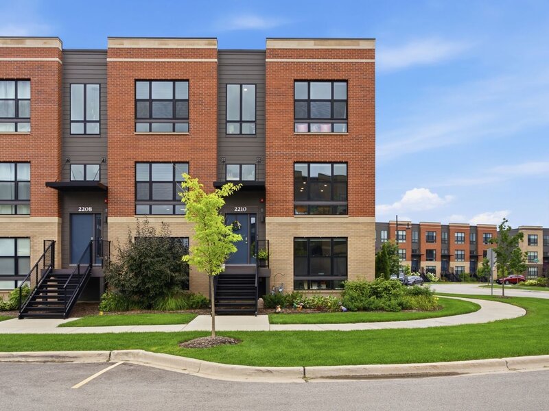 2210 Venture Drive Schaumburg IL 60173