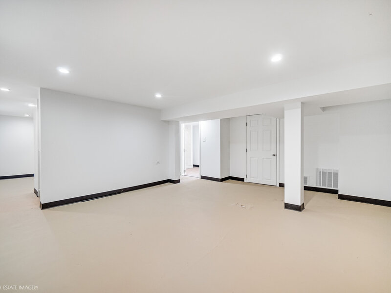 8100 S Cornell Avenue Chicago IL 60619