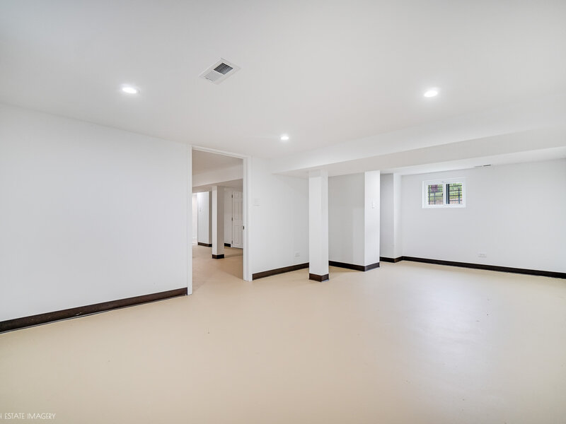 8100 S Cornell Avenue Chicago IL 60619