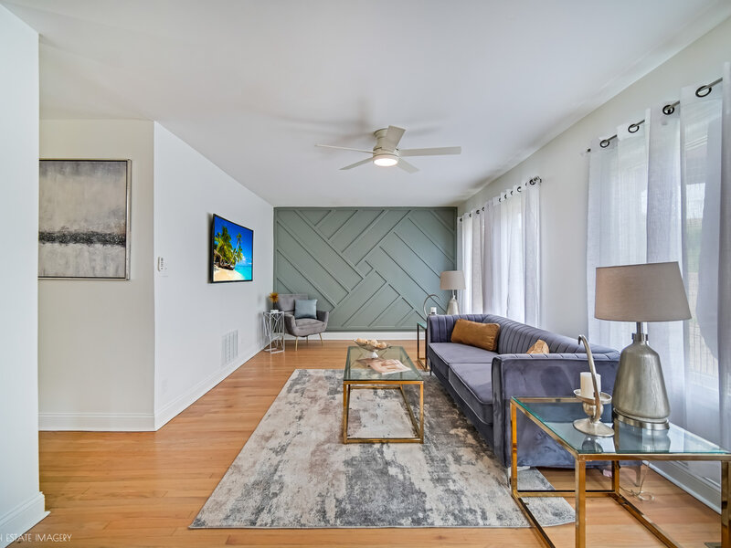 8100 S Cornell Avenue Chicago IL 60619