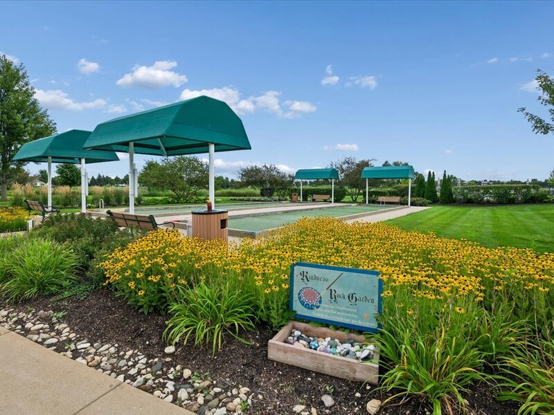3304 Comstock Court Mundelein IL 60060