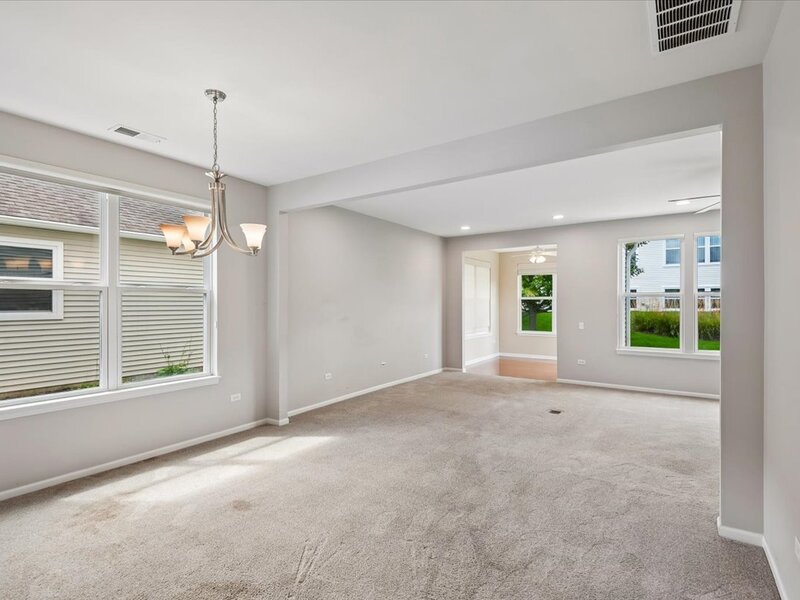 3304 Comstock Court Mundelein IL 60060