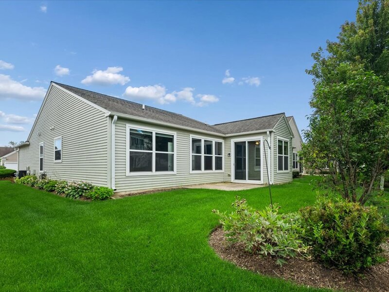 3304 Comstock Court Mundelein IL 60060