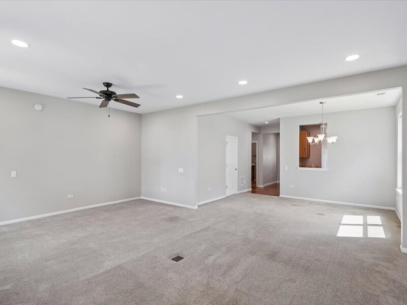 3304 Comstock Court Mundelein IL 60060