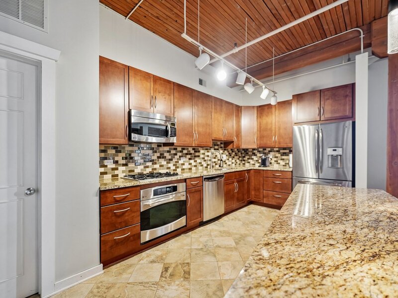 1725 W North Avenue Chicago IL 60622