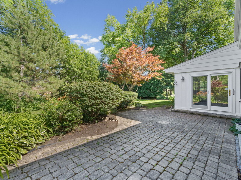 1533 N Belmont Avenue Arlington Heights IL 60004