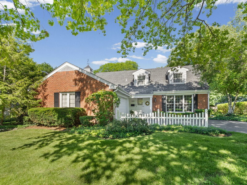 1533 N Belmont Avenue Arlington Heights IL 60004