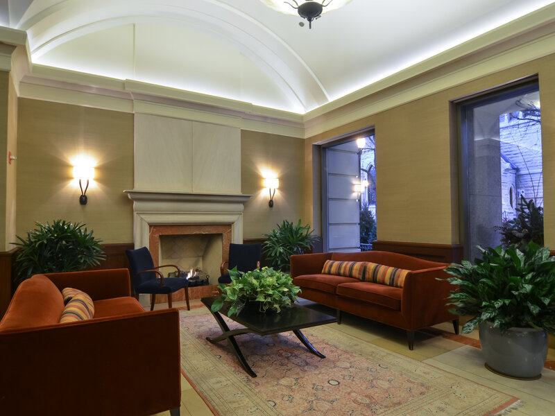 25 E Superior Street Chicago IL 60611