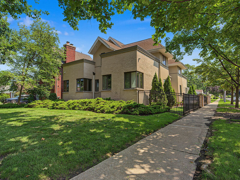 1915 S Washington Avenue Park Ridge IL 60068