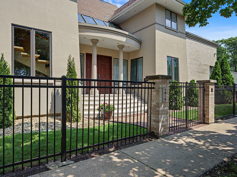 1915 S Washington Avenue Park Ridge IL 60068
