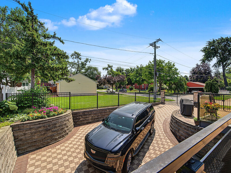 1915 S Washington Avenue Park Ridge IL 60068