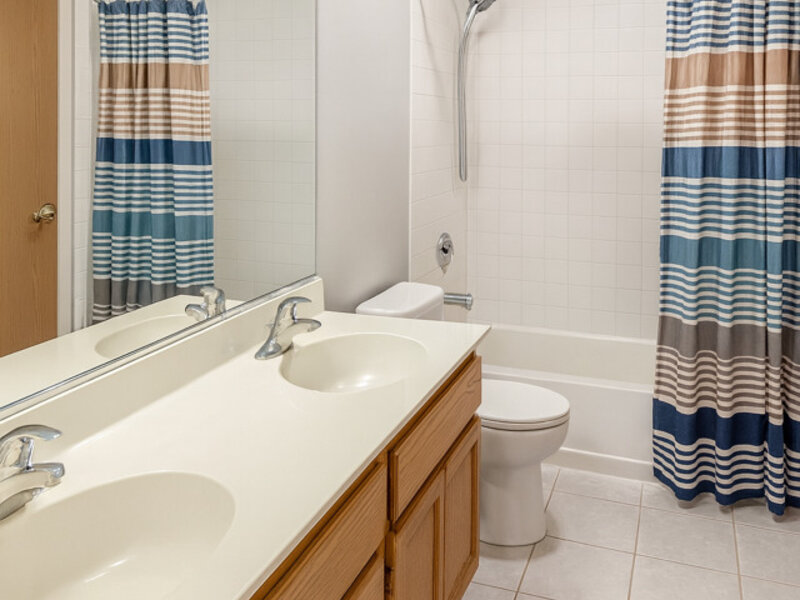 406 Juniper Drive North Aurora IL 60542
